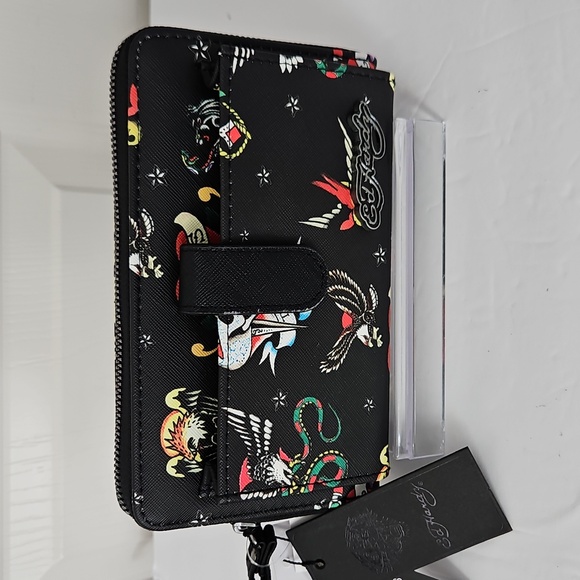 Ed Hardy NWT Zip-Around Wallet - Picture 1 of 6
